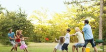带孩子去公园玩攻略游戏，快乐亲子时光（用游戏方式激发孩子的兴趣和创造力，共同探索公园的乐趣）