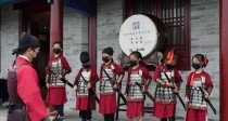 金甲武士出装顺序攻略（金甲武士装备选择与优化，让你无懈可击！）